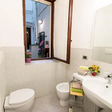 Lorenzo Apartament *